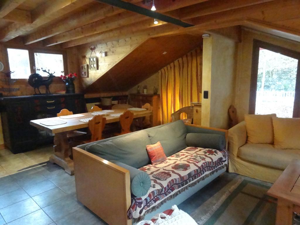 Les Nereides Studios Et Appartements Brides Les Bains Luaran gambar