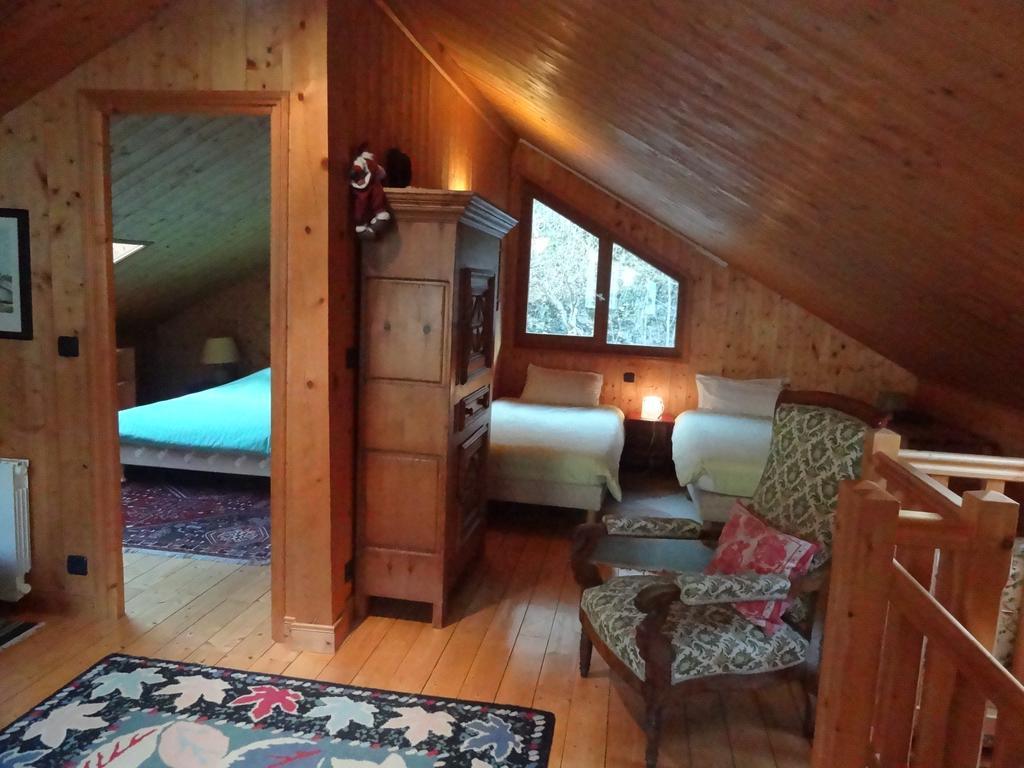 Les Nereides Studios Et Appartements Brides Les Bains Luaran gambar