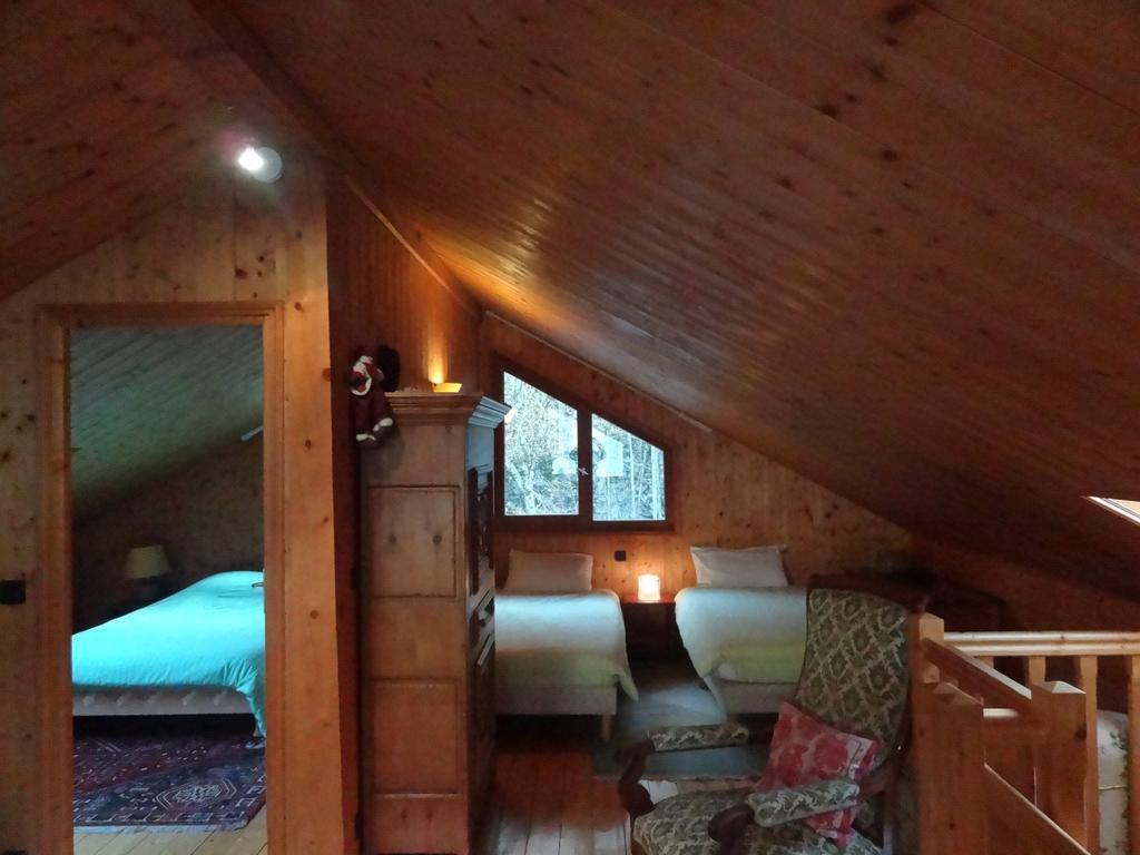 Les Nereides Studios Et Appartements Brides Les Bains Luaran gambar