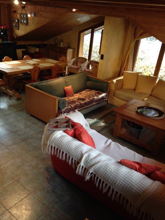 Les Nereides Studios Et Appartements Brides Les Bains Luaran gambar