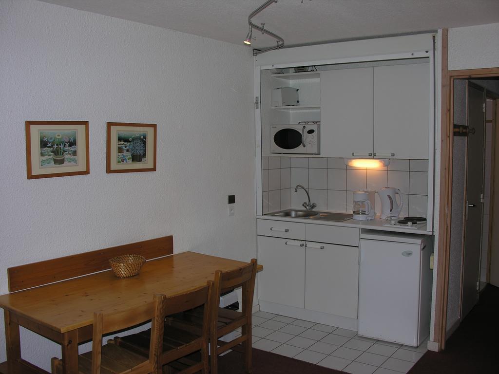 Les Nereides Studios Et Appartements Brides Les Bains Luaran gambar
